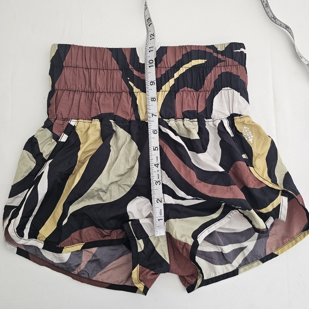 FP Movement High Rise Printed Shorts XS Multicolor Activewear Boho Fitness - Picture 13 of 14
